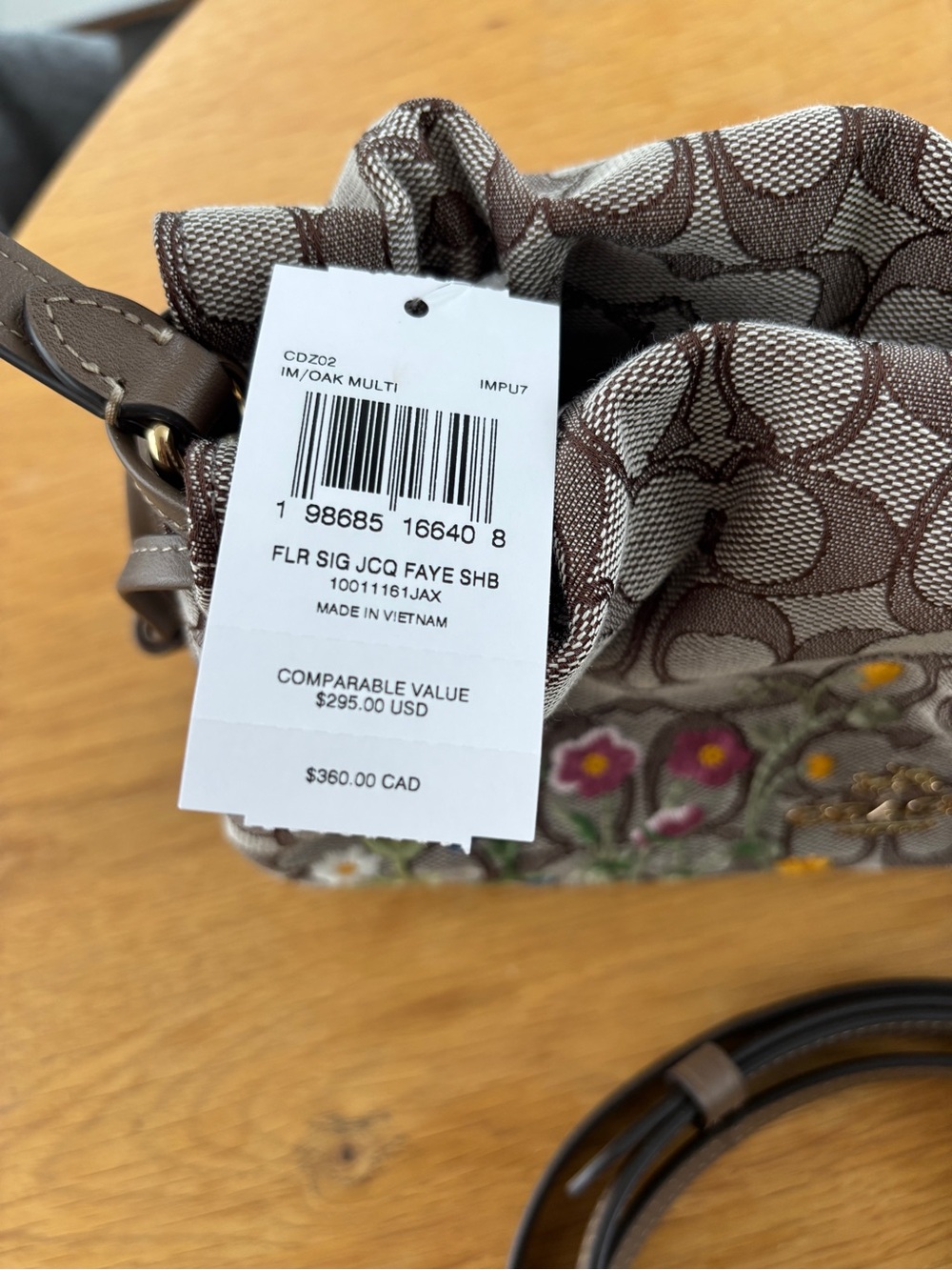Coach Faye Shoulder Bag In Signature Jacquard With Floral Embroidery NWT! - Picture 2 of 7